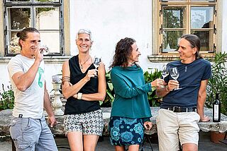 Vinproducerende familie på Ernst Triebaumers vingård