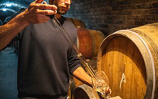 Weinprobe im Weinkeller Charly Rol