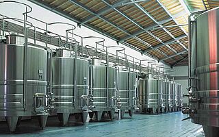 La Fleur Cardinale vinkælder, vintanke