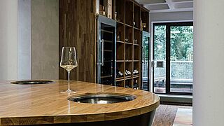 Blick auf den Verkostungs Tisch bei Lobenbergs