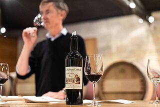 Rotweinverkostung im Weinkeller Guillot Clauzel