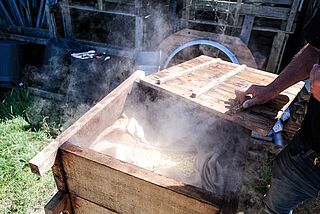 Holzkiste auf dem Chateau Coutet – Shinko