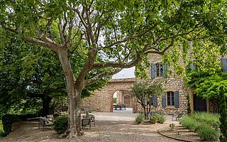 Weingut Perrin / Clos des Tourelles