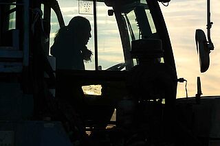 Arbeit mit schwerem Gerät