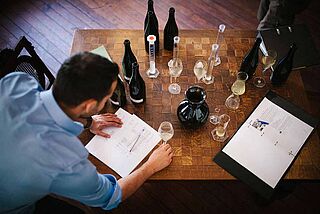 Cuveetierung beim Weingut Griesel