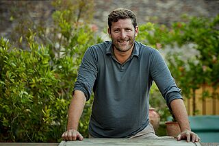 Winzer:in auf dem Hof Terroir al Limit Winzer:in auf dem Hof Terroir al Limit