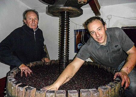 Kelterung von Wein, Traubenmost, Bodegas Colas Viticultores