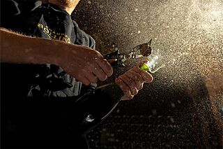 Champagner schäumt
