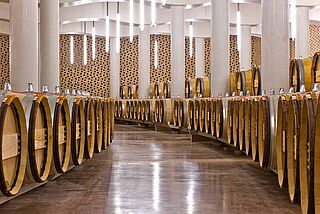 Cheval Blanc Weinkeller, Weinfässer