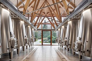 Cantenac Brown Weinfässer