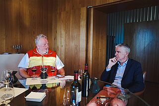 Heiner besøger vinbonden Beauregard