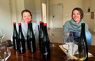 Janina Schmitt und Rebecca Materne