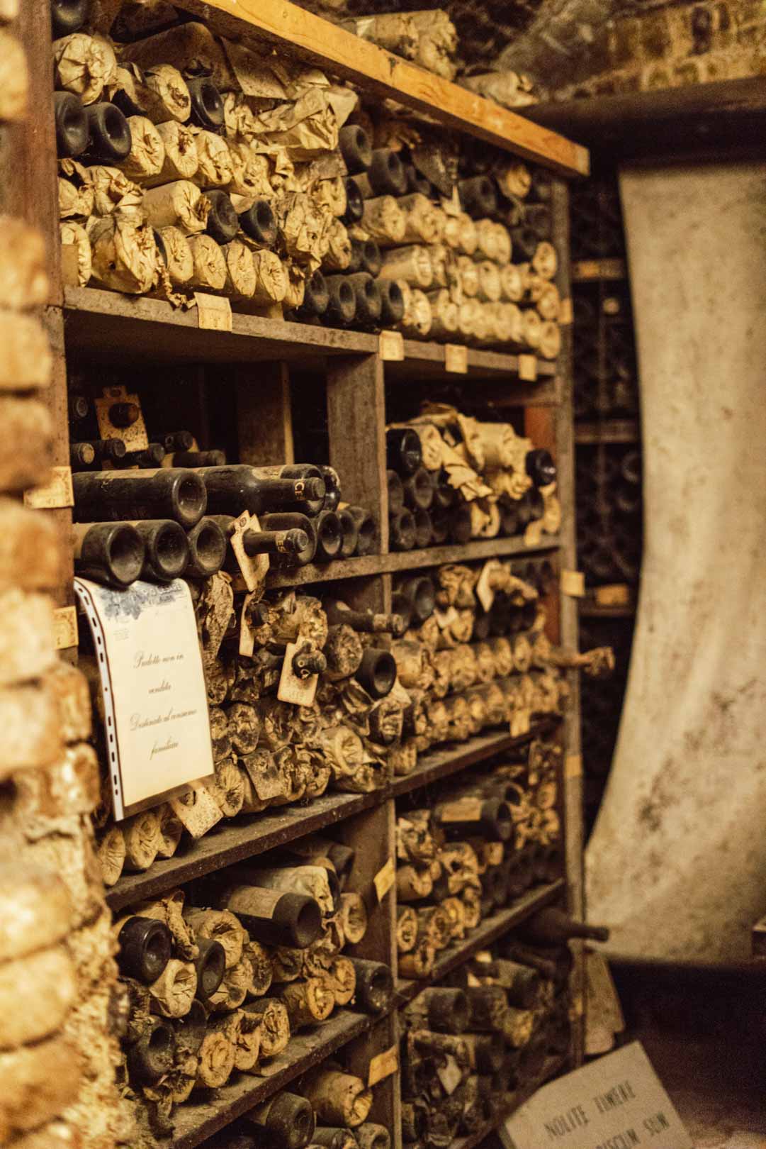 Altes Flaschenlager beim Winzer