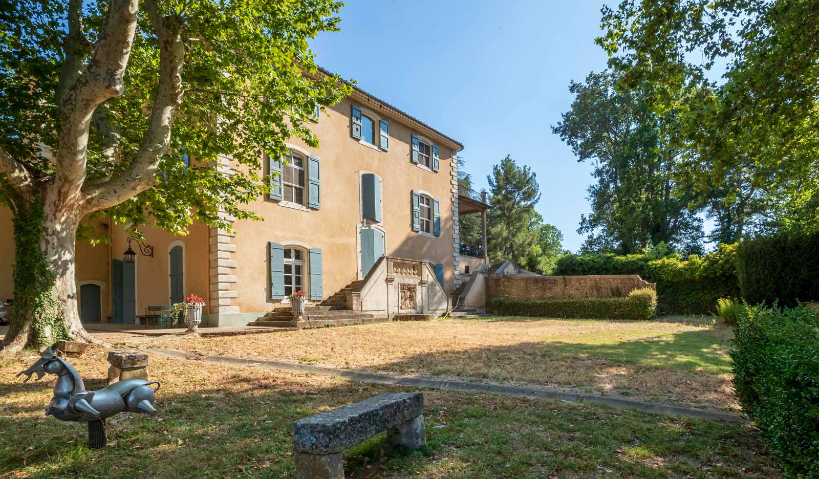 Blick auf das Weingut